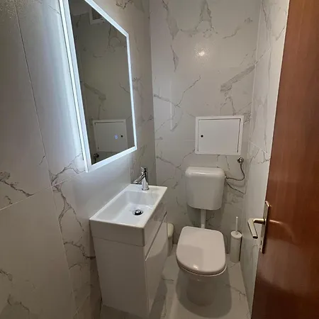 Pantos Apartment