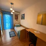 Apartment Pantos