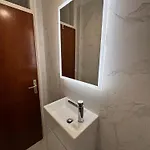 Pantos Apartment *