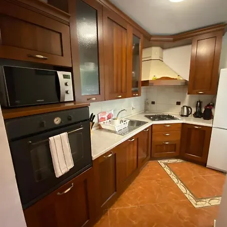 Apartament Pantos *